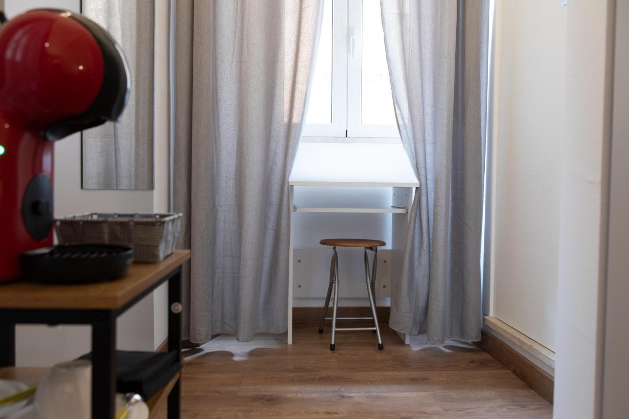 Luxury Suite - Teatro Romano - Duomo - Centro Storico Wi-Fi Терачина Екстериор снимка